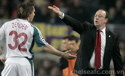 Benitez bổ nhiệm trò cũ Zenden làm trợ lý tại Chelsea  2012-11-22.07.11.35-article-0-06628fcd0000044d-424_468x286