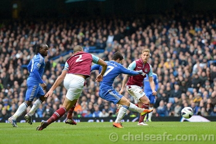 Chelsea 2-0 West Ham: Tiếp đà thăng hoa  2013-03-18.08.42.39-chelsea2-0westhamhazard