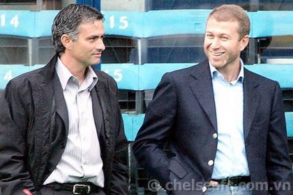 Mourinho đã nói gì trong buổi họp báo đầu tiên?  2013-06-11.01.33.45-mourinhogtabra