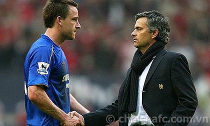 Mourinho đã nói gì trong buổi họp báo đầu tiên?  2013-06-11.01.37.24-mourinhogtterry