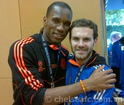 Juan Mata: Chelsea rất nhớ Drogba  Mata-Drogba2