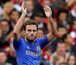 Juan Mata cam kết tương lai với Chelsea  Mata-comeback-0123