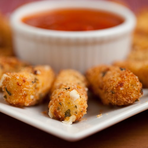 RERETURN TO THE WORLD OF MOZZARELLA STICKS 20120830-160734-panko-mozzarella-sticks-4