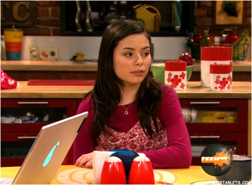 اكبر مجموعة صور مسلسل icarly Miranda_cosgrove_icarly48