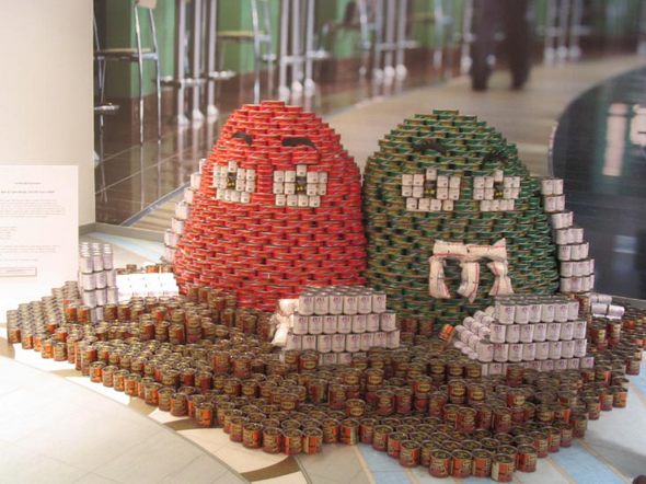 உங்களால் முடியுமா? Top-canstruction-sculpture-04