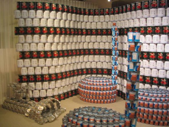 உங்களால் முடியுமா? Top-canstruction-sculpture-09