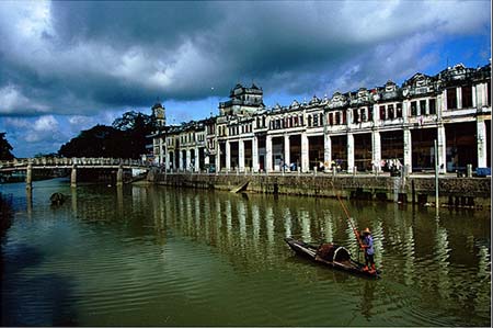 Kaiping "Diaolou" - Location of "Let the Bullets Fly" 002564bc712b0e951f0931