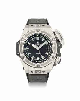 Christies 12 Novembre à Genève, pour les grosses tirelires Hublot_an_oversized_titanium_and_rubber_limited_edition_automatic_dive_d5612216h