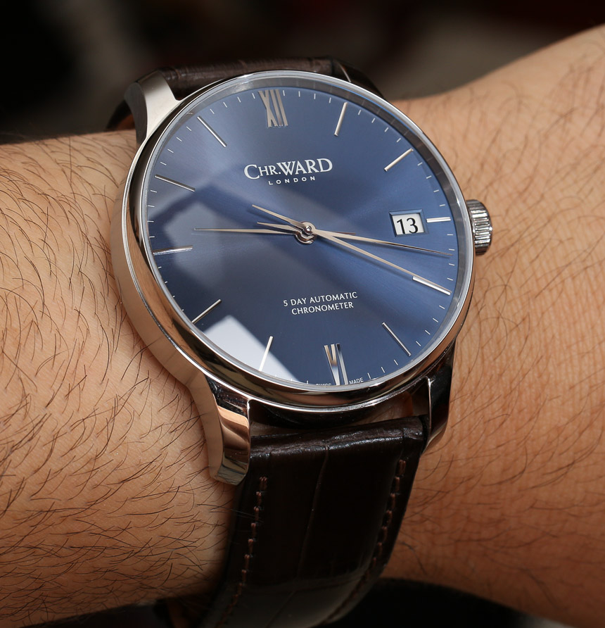 le plus beau cadran bleu <600€ Christopher-Ward-C9-Harrison-5-Day-Automatic-watch-19