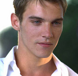 Earth presenta su gabinete Jonathan-rhys-meyers-1