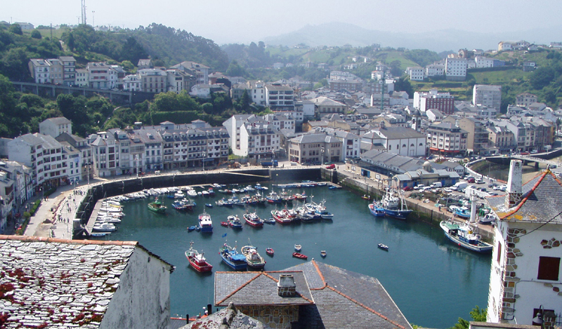 DEDICADO A TODOS LOS ASTURIANOS Luarca%20vista