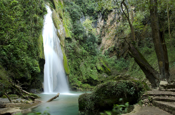 [Roleo de La Sombra Gris]Un nuevo Comienzo Cascada-El-Chuveje-6_small