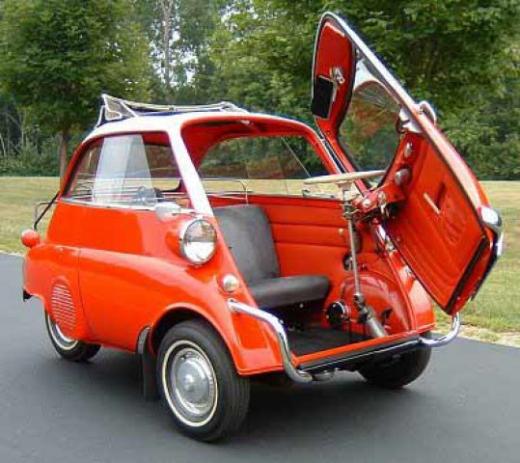 histoire de voiture Isetta_ouv-520x464