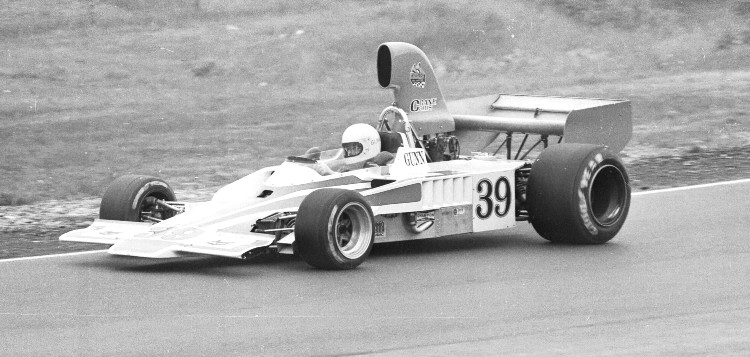 1975 Mosport F-5000 GUNN%20LOLA%20332CHEV%20p1%2075