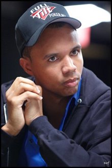 Phil Ivey en guerre contre Full Tilt ... et pas de WSOP pour lui Phil-ivey-638059