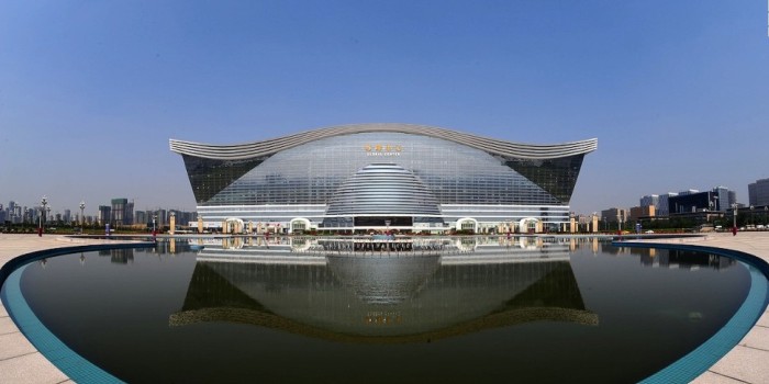 Najveće zgrade na svetu 130701124734-new-century-global-centre-front2-horizontal-large-gallery