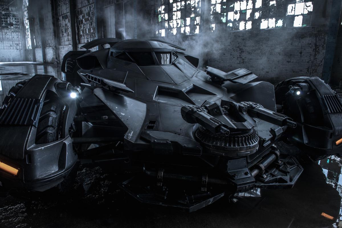 Des nouvelles photos de la Batmobile Batmobile