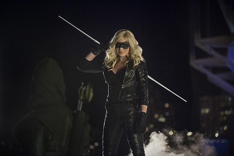 Des images officielles pour Arrow Saison 3 Caity-Lotz-as-Canary-in-Arrow-Season-3-Premiere