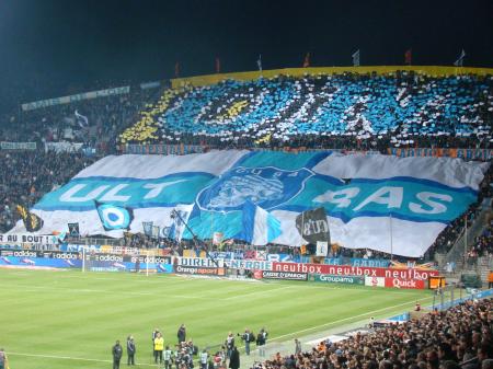 grupos ultras de españa - Página 2 29-OM-NANTES%2001