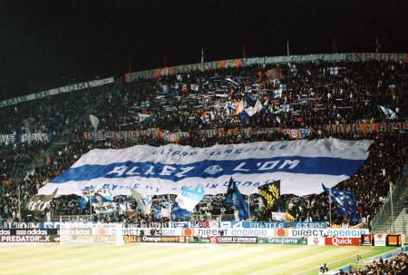 grupos ultras de españa - Página 2 23-OM-VALENCIENNES%2001