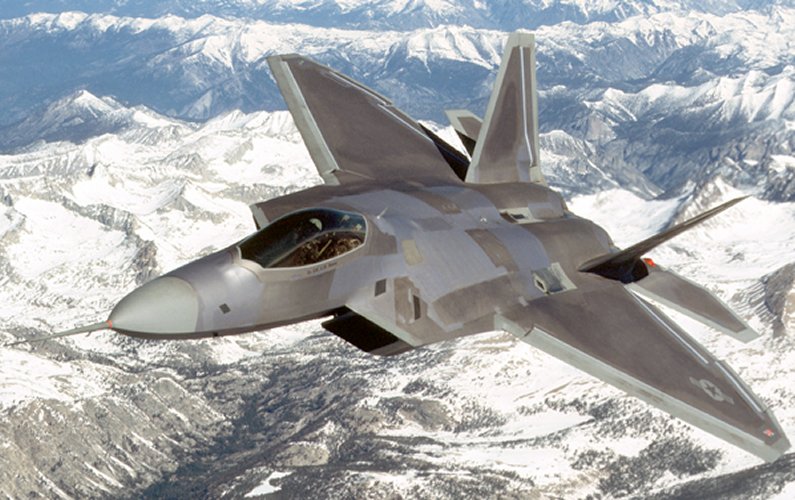 القتال الجوى F-22