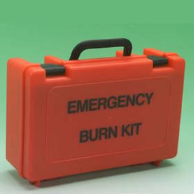 دورة تدريبة  عن الإسعافات الأولية  ( ريثما يحضر الطبيب ) Faw-empty-red-emergency-burn-first-aid-box