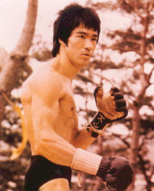 Le costume alternatif de Fei Long Bruce-Lee12