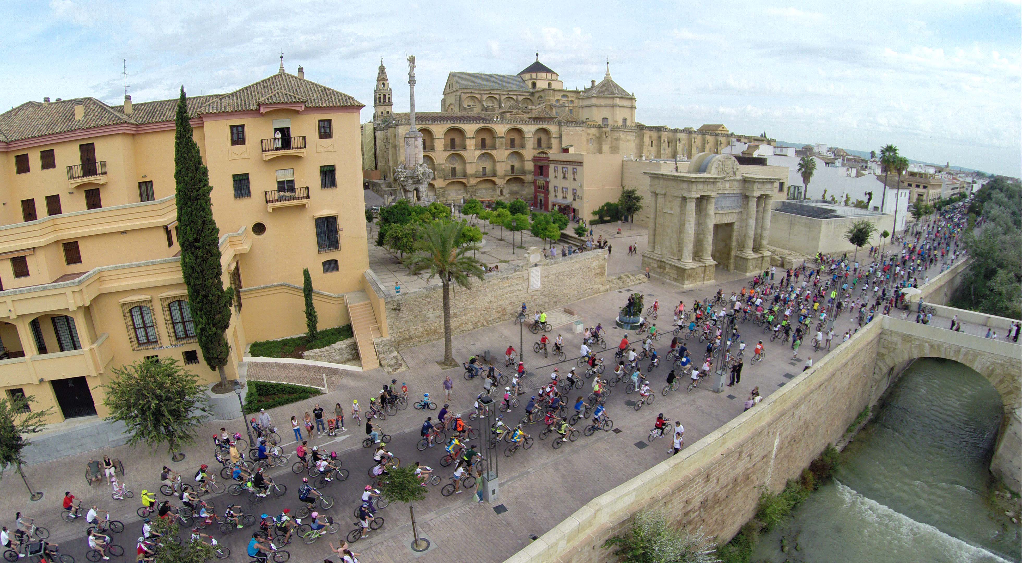 Grad - Page 8 Dia-de-la-bicicleta-Cordoba