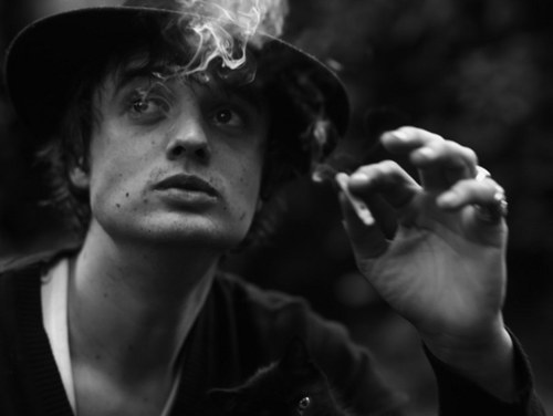 blogs, webzines, ressources musicales du net! - Page 11 Pete-doherty-20071220-353656