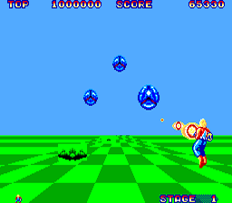 VIRTUAL CONSOLE / WiiWARE # TOPIC OFFICIEL # - Page 19 Space_Harrier_SMS_ScreenShot2