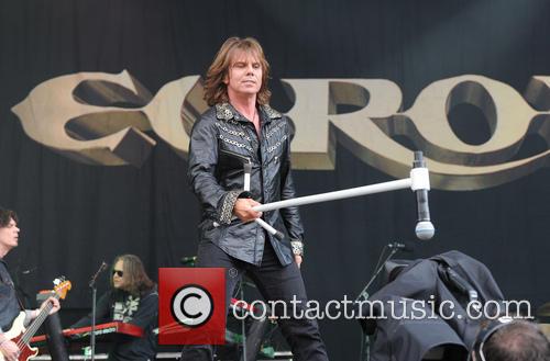 Whitesnake - Página 18 Europe-joey-tempest-download-festival-2013-performances_3720144