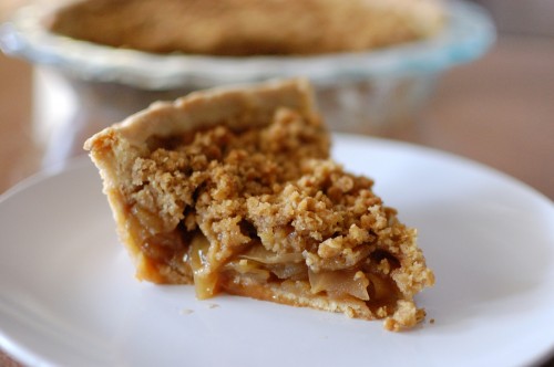 Apple Pie with Crumb Topping Apple-Pie-with-Crumb-Topping-2-500x332