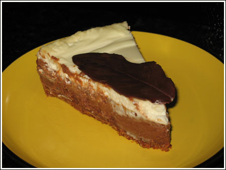 food - Page 2 Chocolate%20velvet%20cheesecake%20sliced