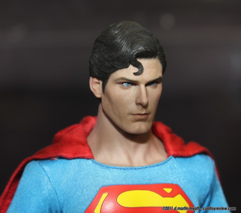 [SDCC 2011] Hot Toys - Superman Christopher Reeve - Página 2 IMG_0534