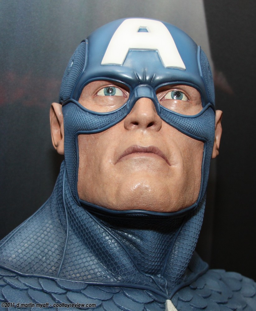 [SDCC 2011] Sideshow - Captain America Life-Size Bust IMG_9627