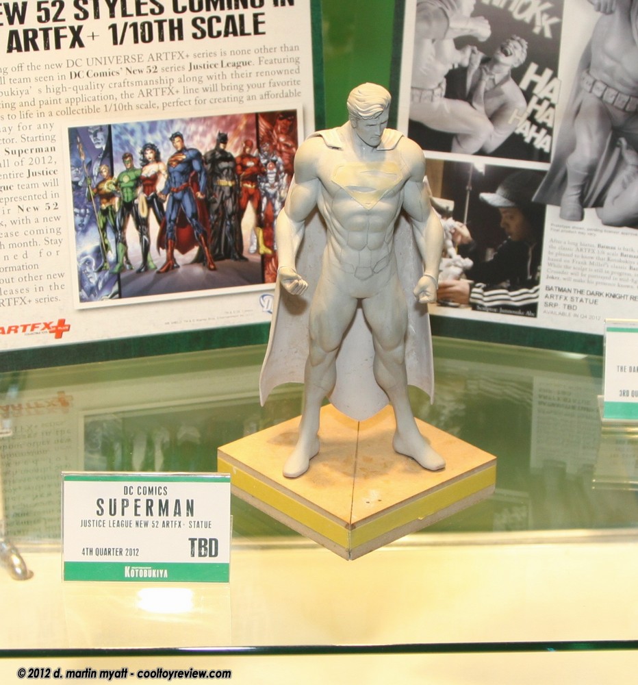 [Toy Fair 2012] Kotobukiya DC Comics  IMG_8906