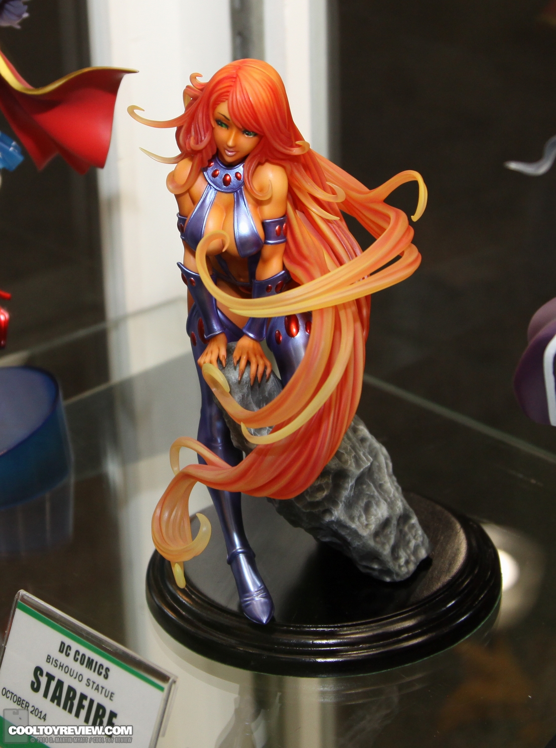 [Kotobukiya] Bishoujo Statue | DC Universe - Starfire - Página 3 Toy-Fair-2014-Kotobukiya-109