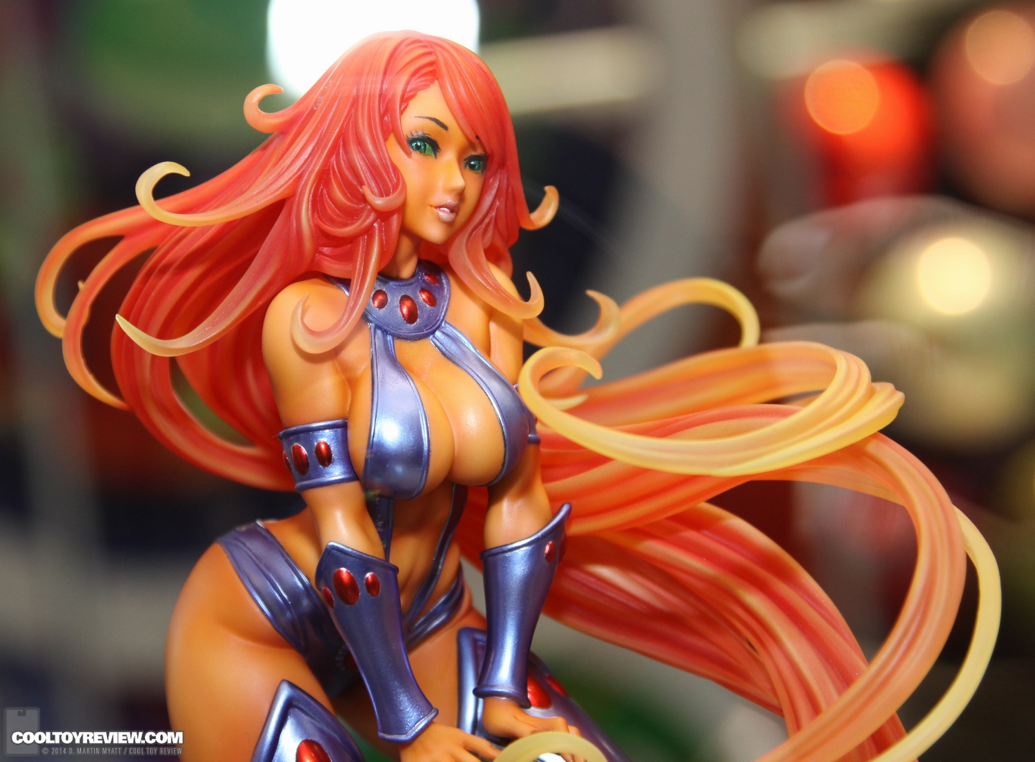 [Kotobukiya] Bishoujo Statue | DC Universe - Starfire - Página 3 Toy-Fair-2014-Kotobukiya-112