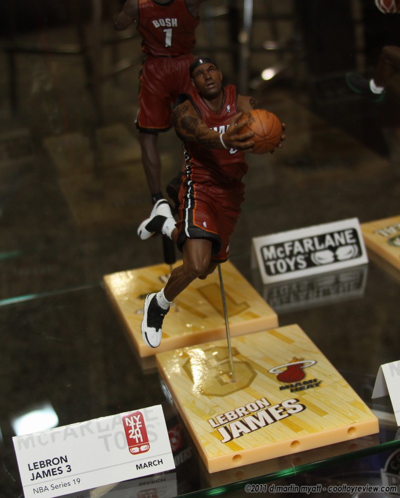 [Toy Fair 2011] McFarlane Toys - Sports IMG_0029