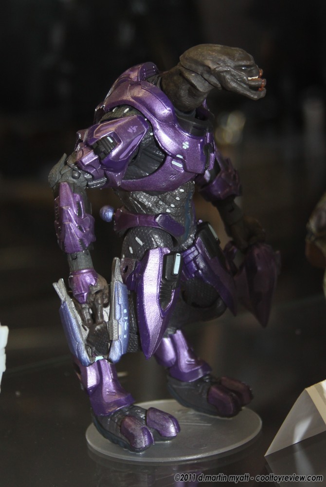 [Toy Fair 2011] McFarlane Toys - HALO IMG_9969