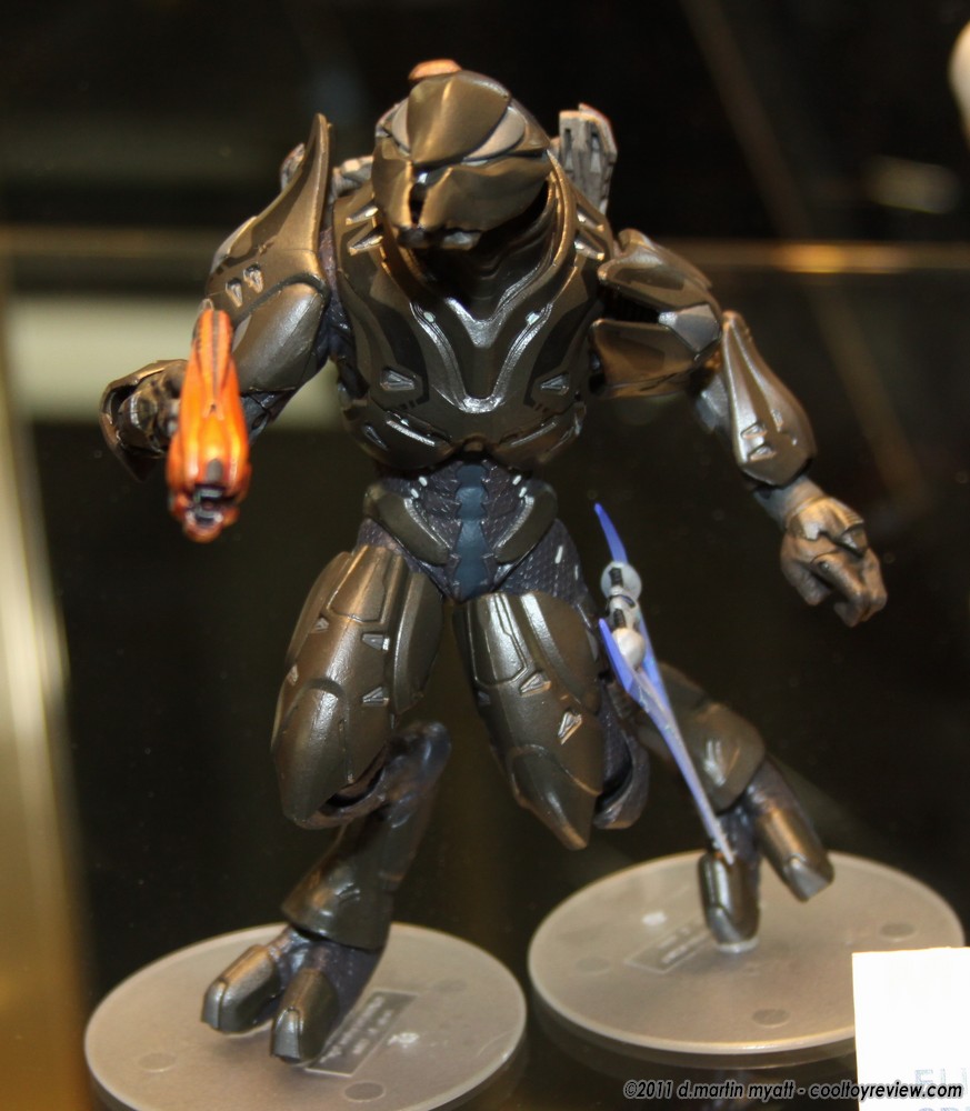 [Toy Fair 2011] McFarlane Toys - HALO IMG_9986