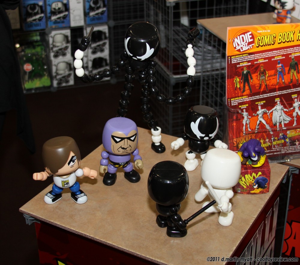 [Toy Fair 2011] Shocker Toys IMG_9156