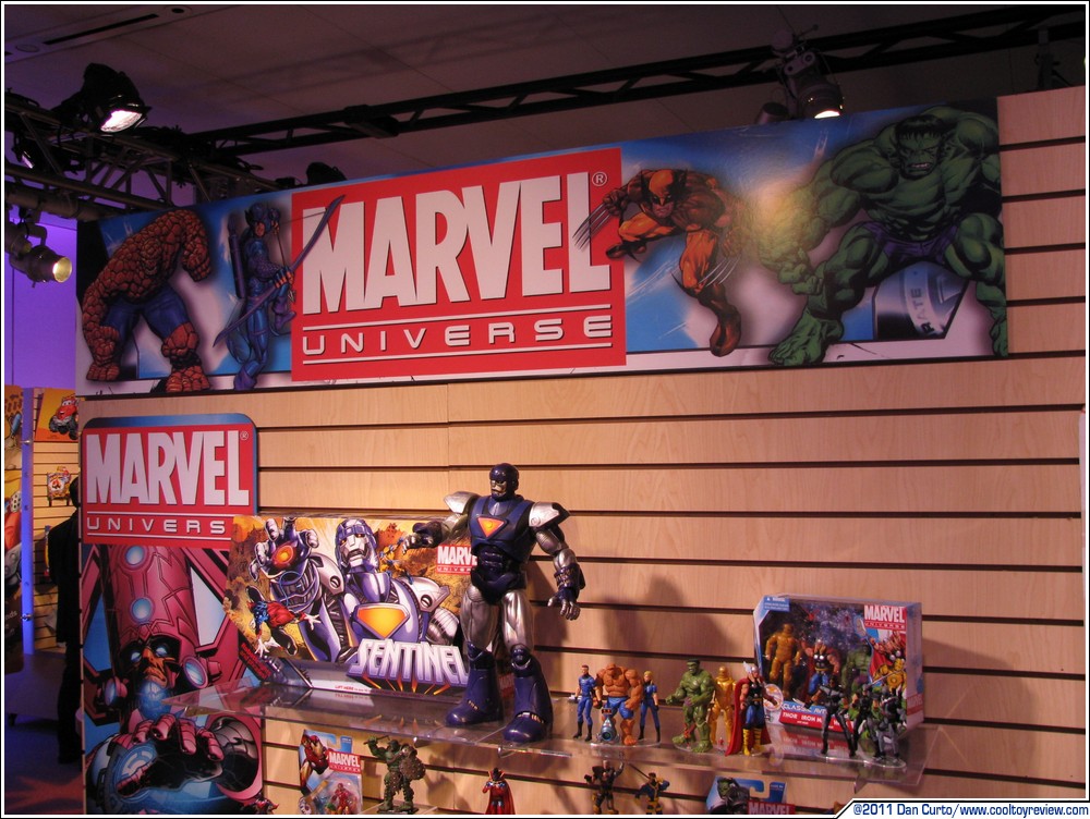 [Toy Fair 2011] Hasbro - Marvel Universe IMG_5354