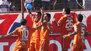 Cobreloa impuso su localía y agravó el mal momento de Universidad Católica FOTO_0120111001175421