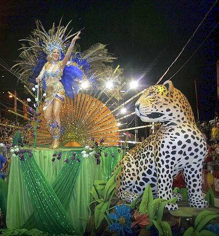 IL CARNEVALE NEL MONDO 19