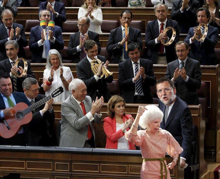 Humor gráfico y chistes - Página 14 Congreso-de-los-diputados-duquesa-de-alba