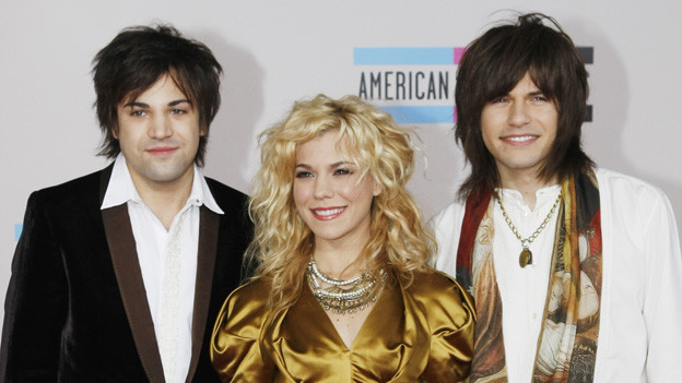  the badne perry The-Band-Perry-CountryMusicRocks.net_