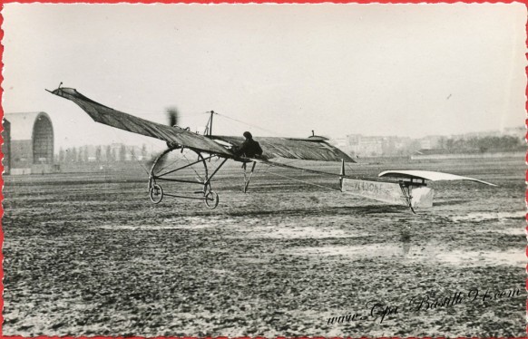 Souvenirs ... Histoire-de-laviation-Le-10-D%C3%A9cembre-1909-%C3%A0-Issy-le-Monoplan-Vendome-081-582x374