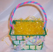 ملف عن طريقه عمل سله Strawberry%20Easter%20Basket