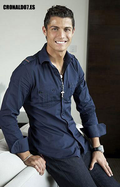 صور كريستيانو رونالدو : موسوعة : Cristiano Ronaldo Photo Ronaldo_sofa45353